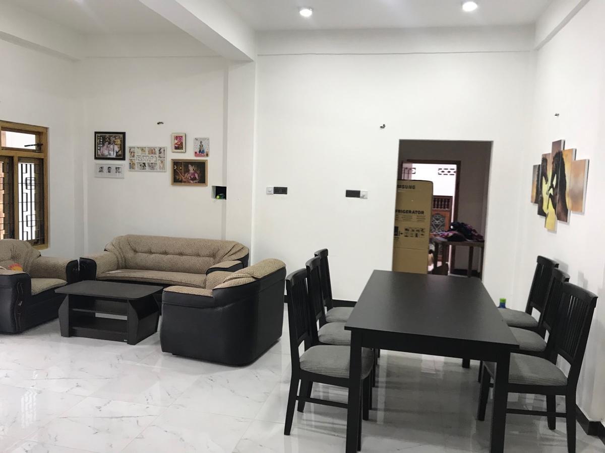 Birunthavanam Vavuniya Extérieur photo