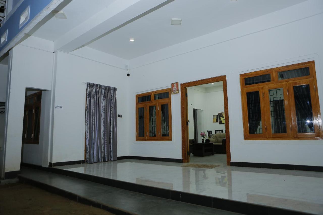 Birunthavanam Vavuniya Extérieur photo