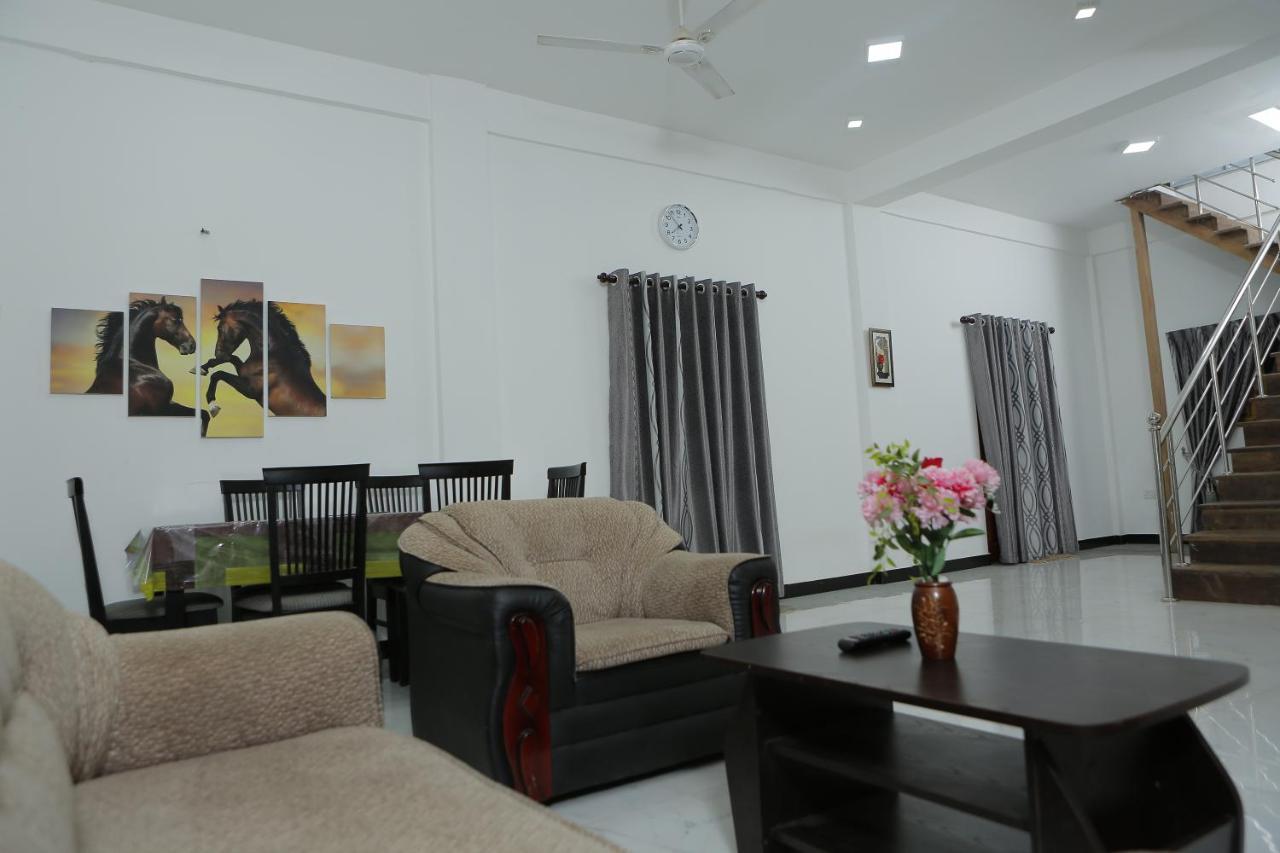 Birunthavanam Vavuniya Extérieur photo