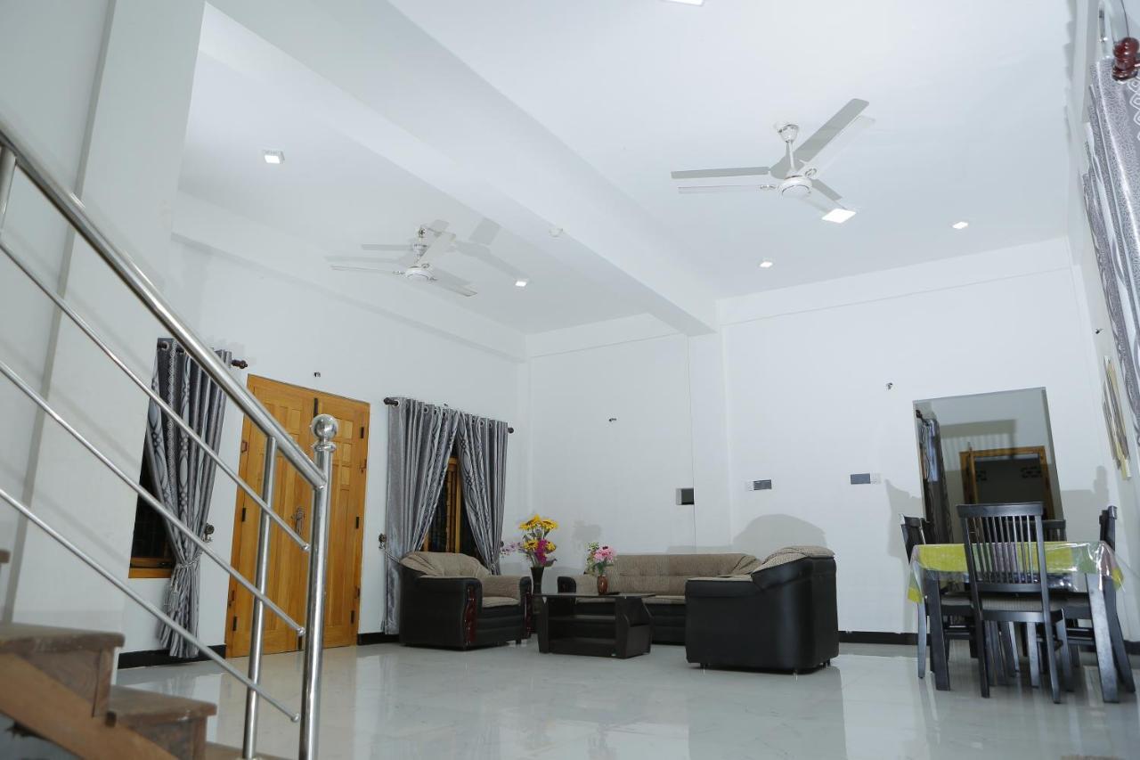 Birunthavanam Vavuniya Extérieur photo